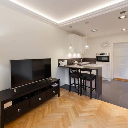 Apartamenty-Mi Crystal Warsaw Ngoại thất bức ảnh