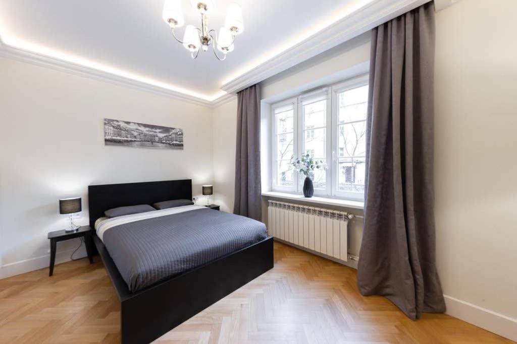 Apartamenty-Mi Crystal Warsaw Ngoại thất bức ảnh