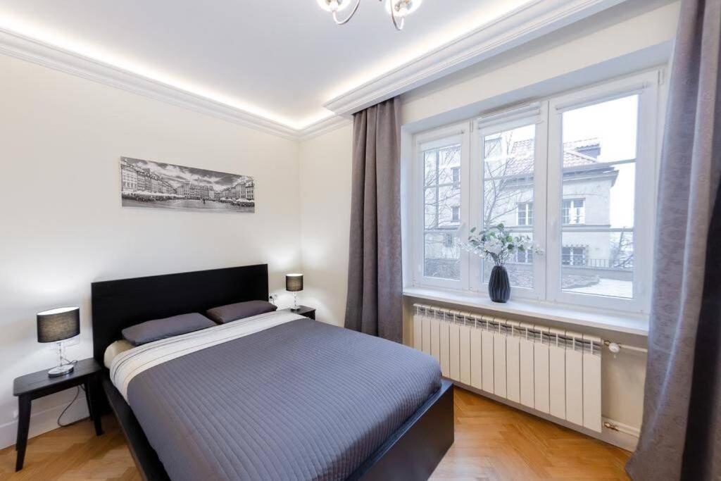 Apartamenty-Mi Crystal Warsaw Ngoại thất bức ảnh