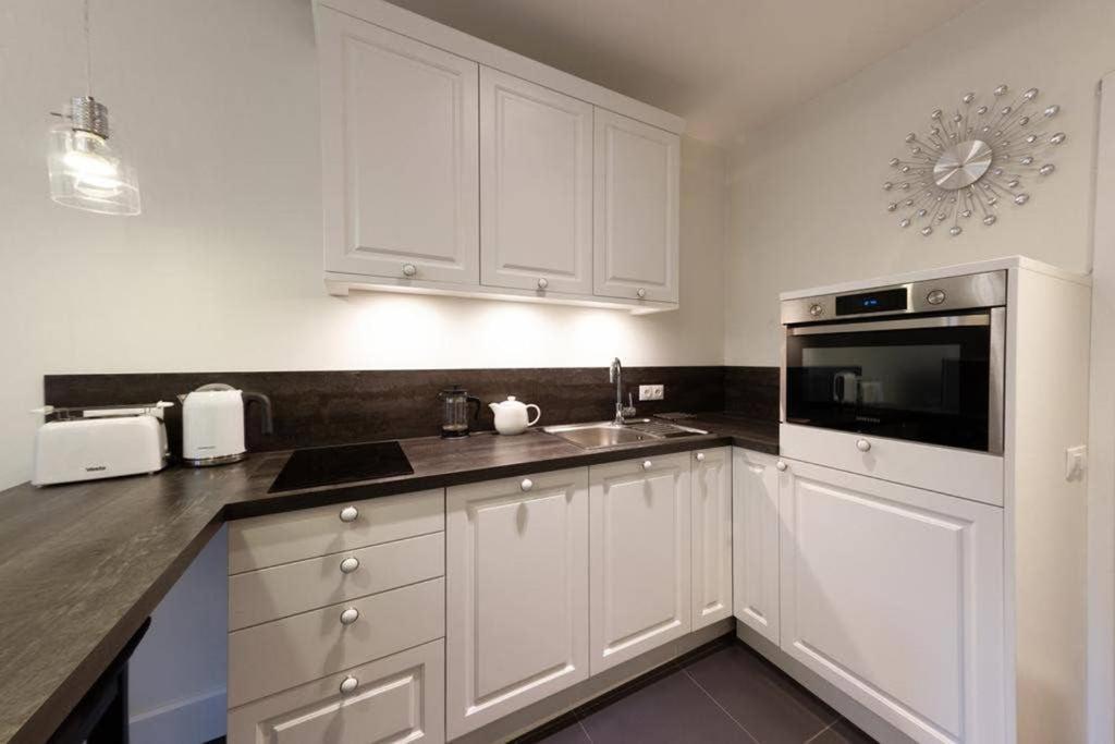 Apartamenty-Mi Crystal Warsaw Ngoại thất bức ảnh